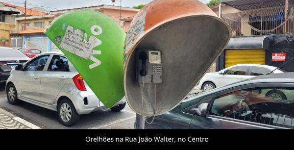 Orelhões resistem ao tempo e alguns ainda são vistos na cidade